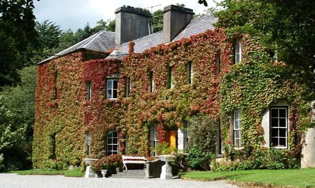 Newport House, ivy-covered Georgian estate on the Newport River